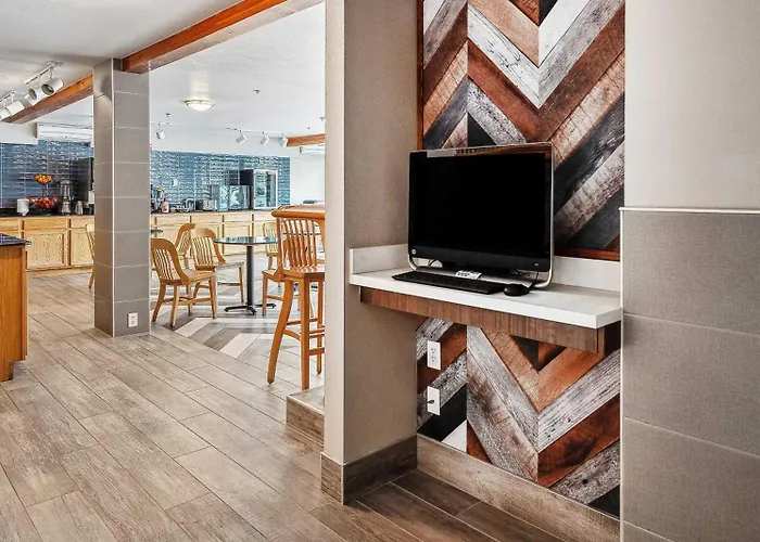 Hotel Edgewater By Aspen Hotels